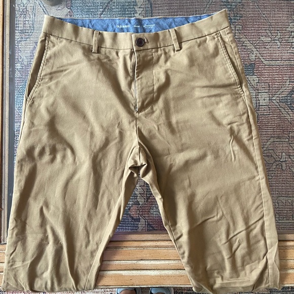 Old Navy Khakis 34x34 - Picture 2 of 2